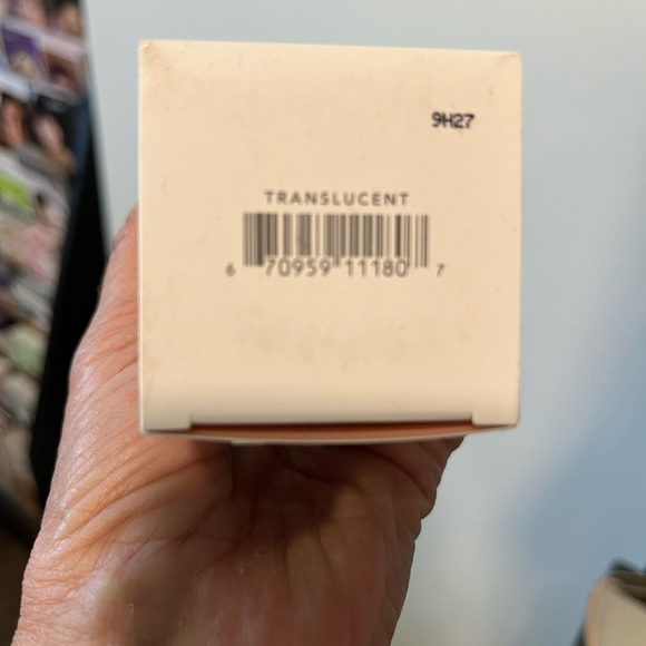 JANE IRELAND POWDER TRANSLUCENT - Picture 5 of 5